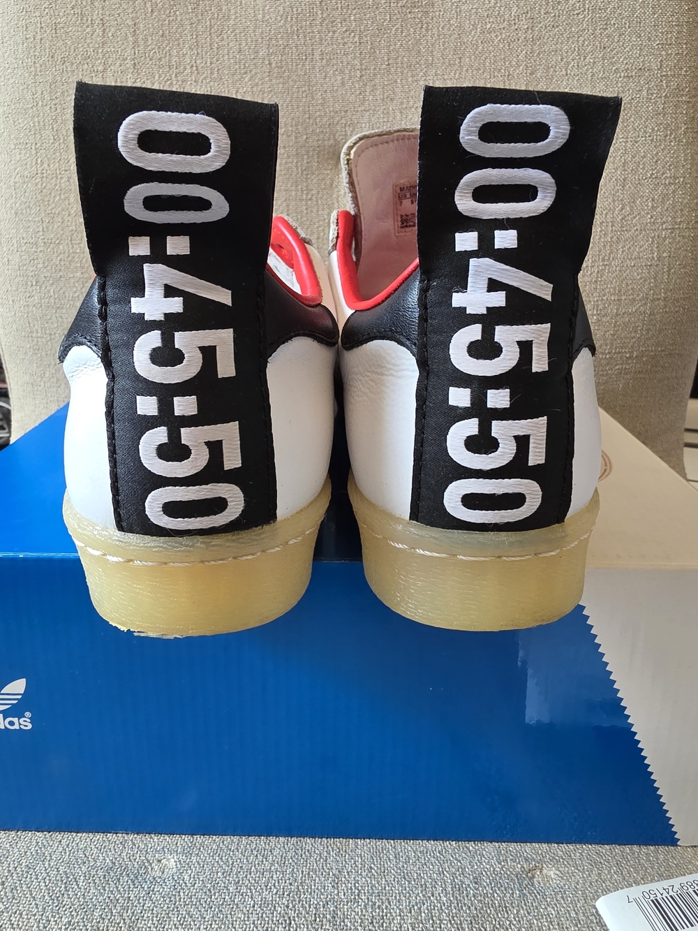 Adidas Superstar 80s W | Unique Heel Graphic | Gum Sole | Custom Look - Picture 5 of 7